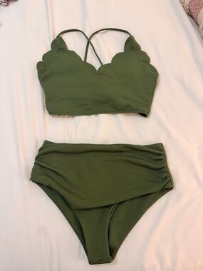 Zaful Olive Green Scallop Edge High-Waist Bikini Set